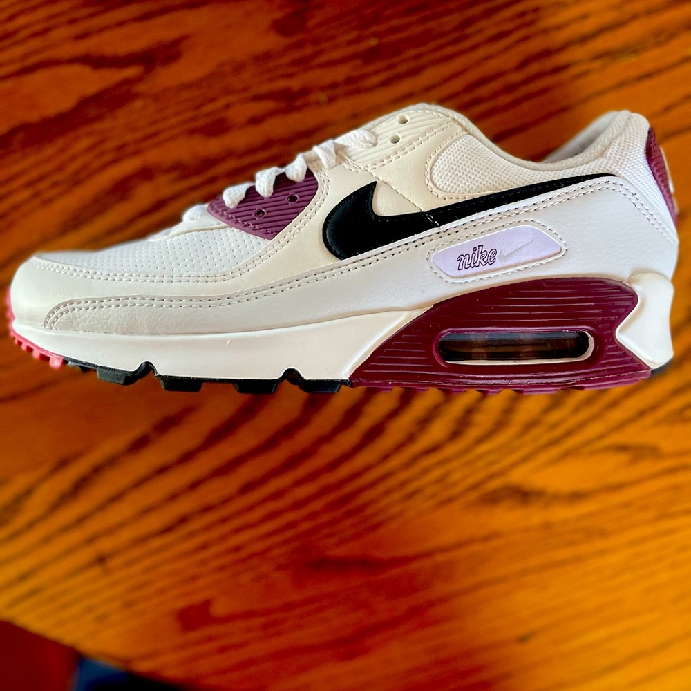 Nike Air Max 90. Worn once inside! 100% perfect